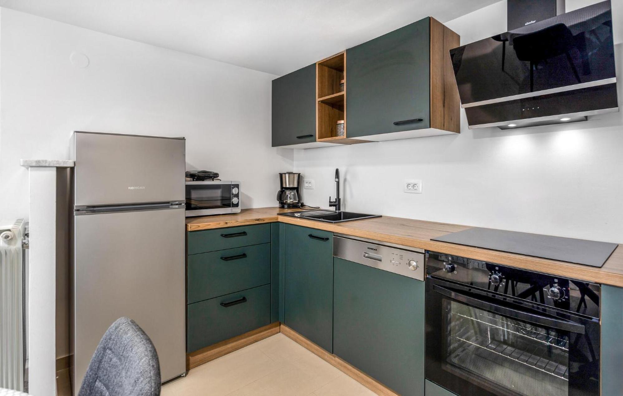 Gorgeous Apartment In Brsec With Kitchen المظهر الخارجي الصورة